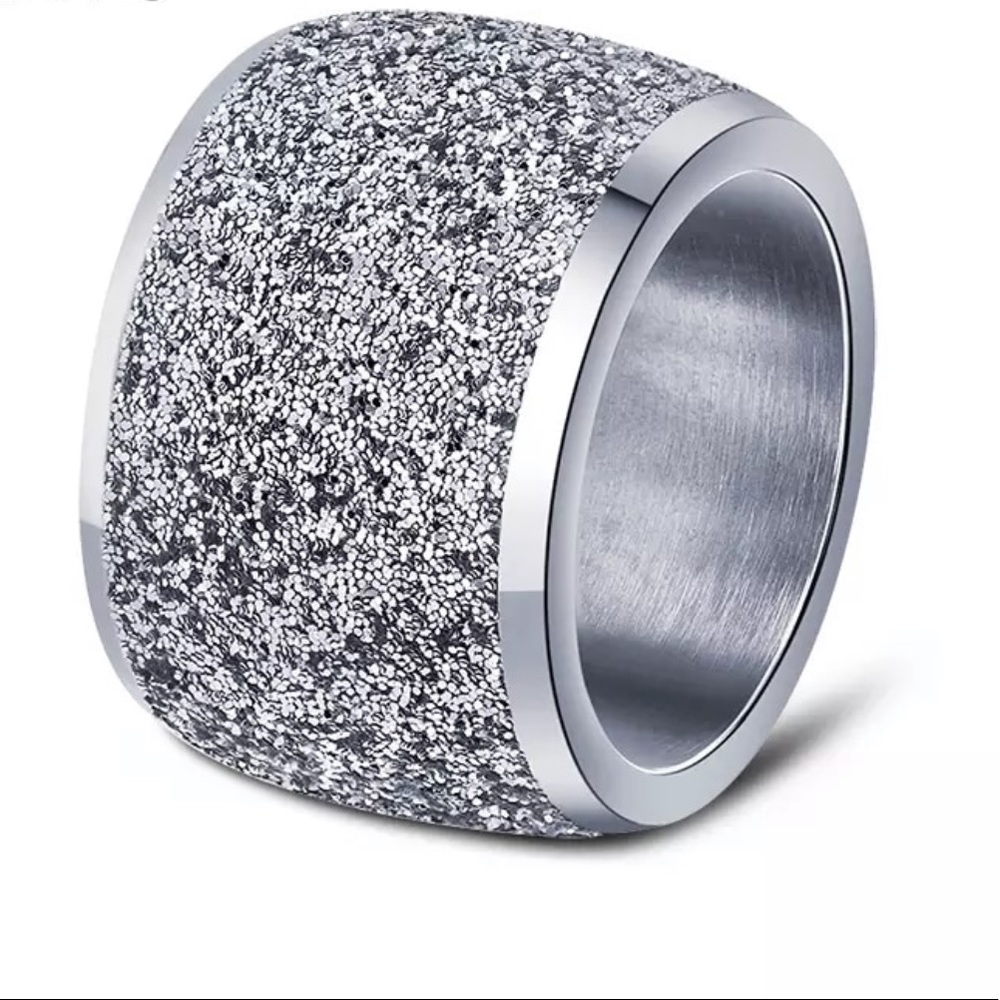 ✨✨NEW✨ 316 L Steeling Steel Band Ring✨✨ - Picture 3 of 3